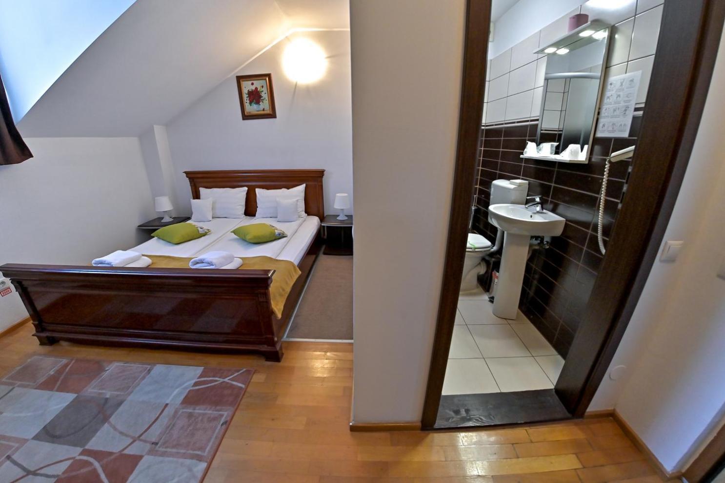 Pension Happy Day - Motorcycle Friendly Sibiu Luaran gambar