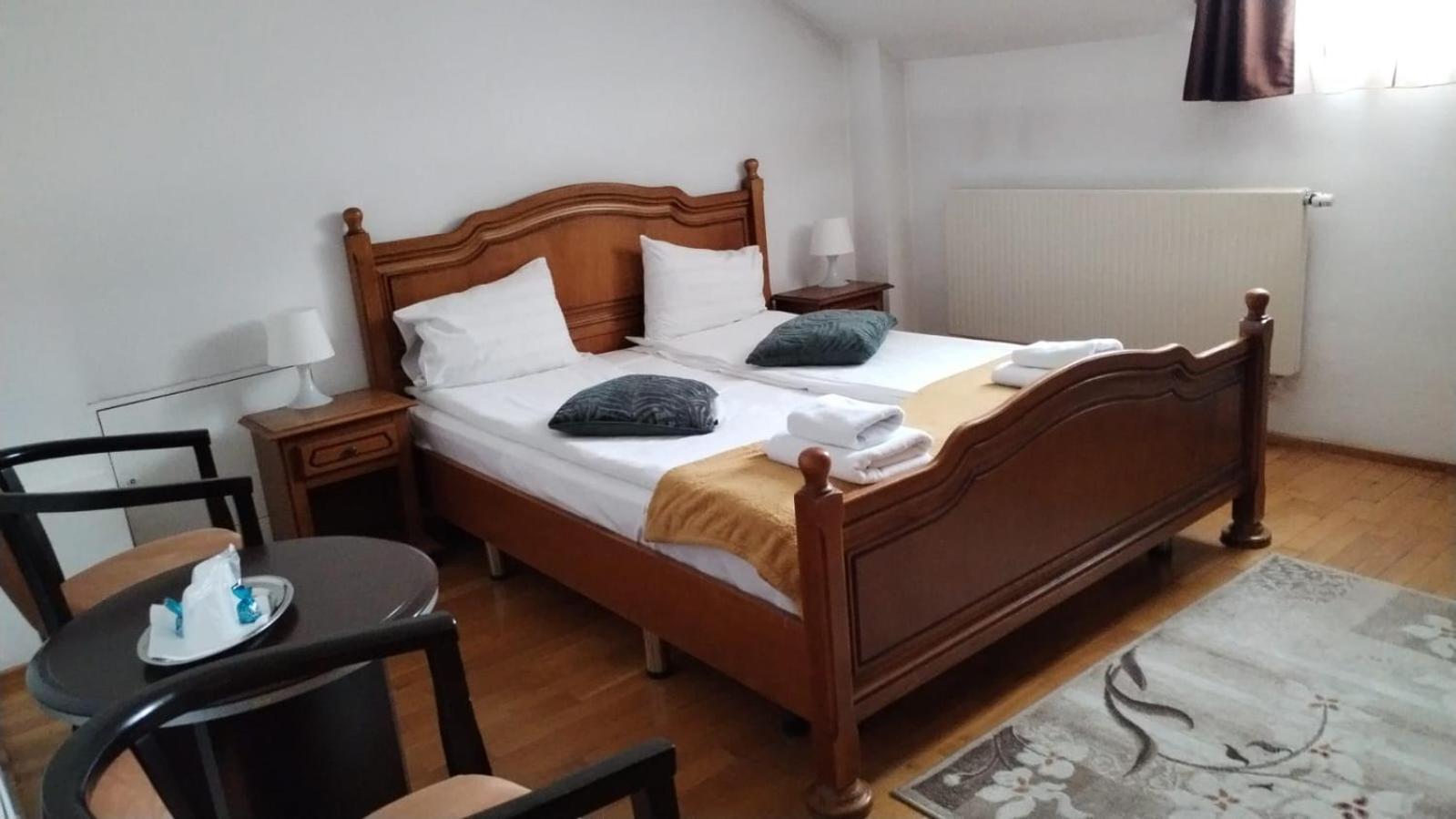 Pension Happy Day - Motorcycle Friendly Sibiu Luaran gambar